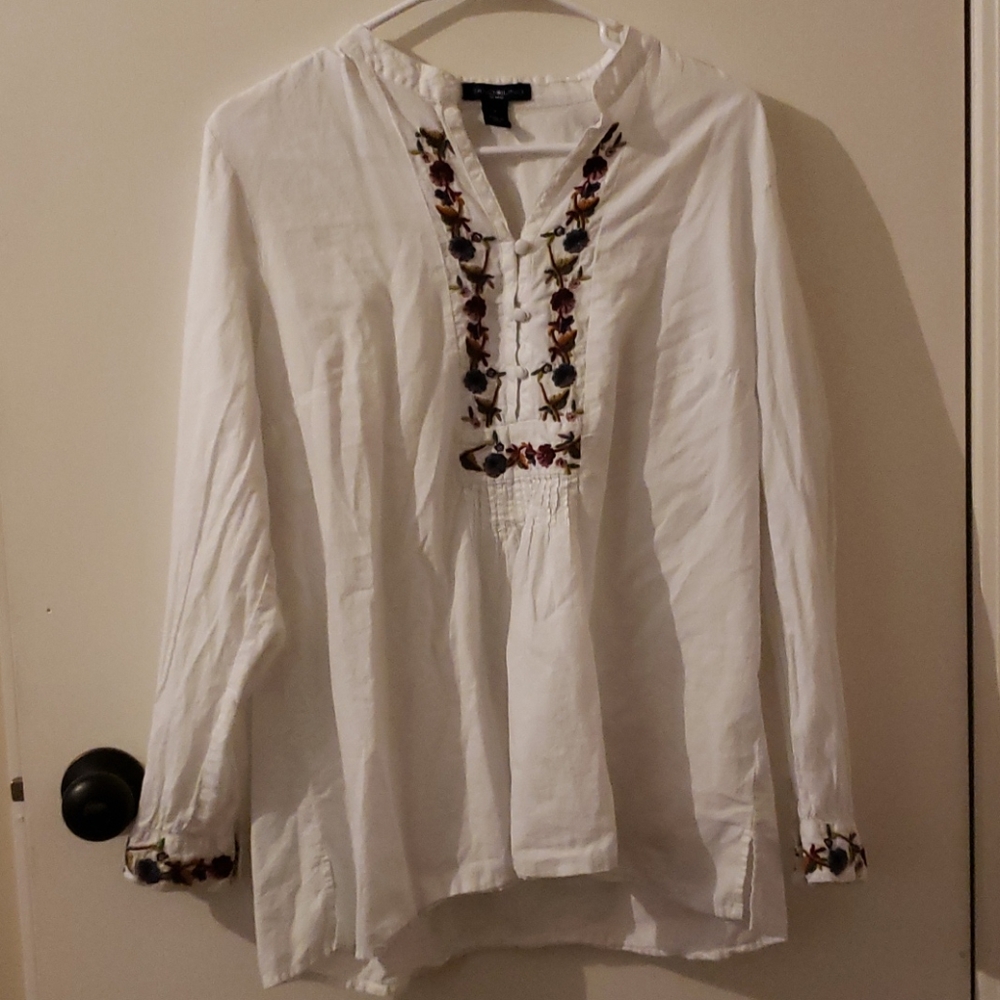 Bandolino Denim Floral embroidery shirt